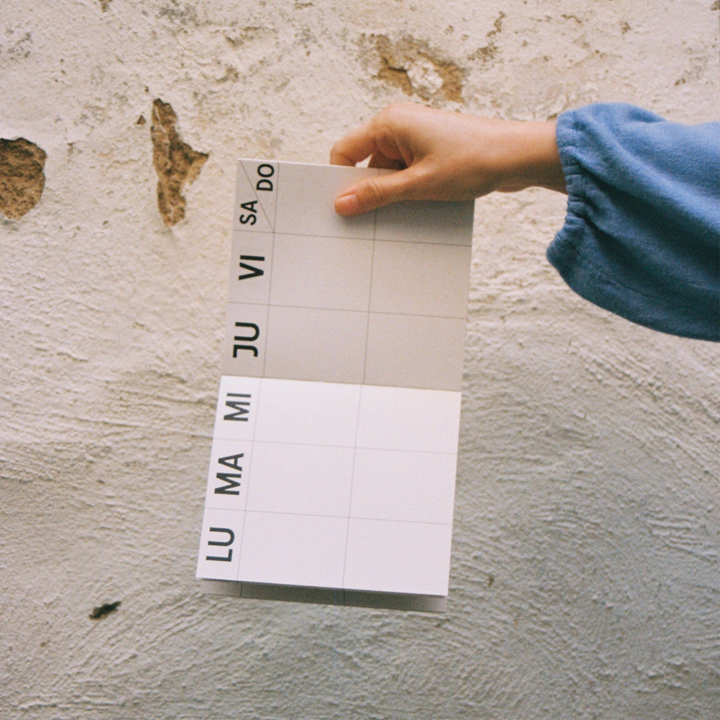 TIMELESS SEWN WEEKLY PLANNER